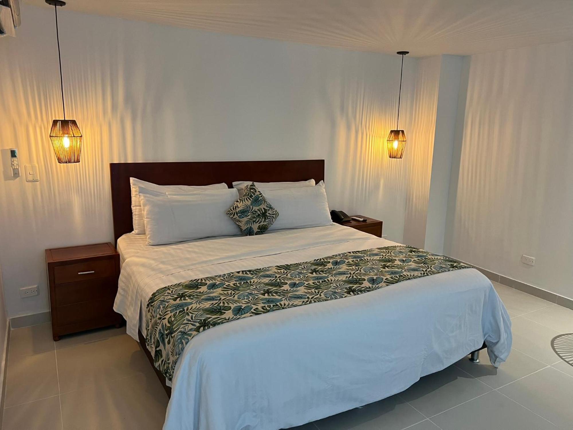 Hotel Playa Club Cartagena Bagian luar foto